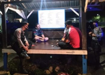 Sosialisasi Prokes Covid-19, Polres Sumbawa Sambangi Pos Kamling