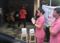 Warga IsoMan Kebagian Nasi Kotak dari Polresta Mataram