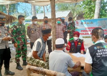 Polres Lombok Tengah Gelar Vaksinasi Door to Door