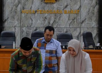 Bupati Dompu dan Bima Tandatangani Kesepahaman Masalah Tapal Batas