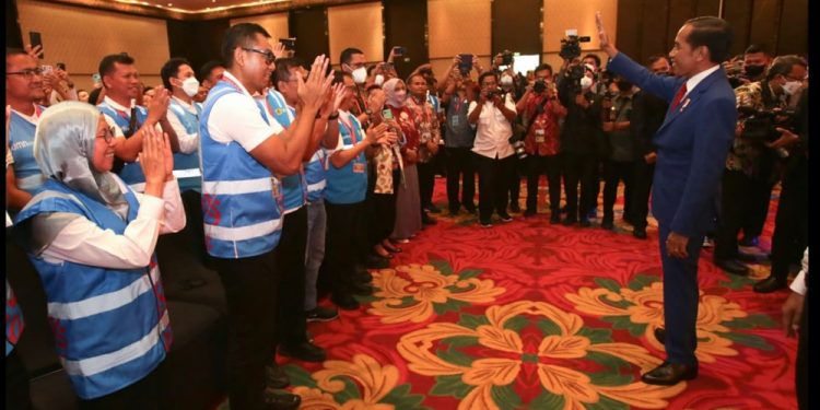 Presiden Jokowi Apresiasi Kerja  PLN
