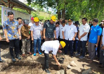 Pelabuhan Teluk Santong Mulai Dikerjakan