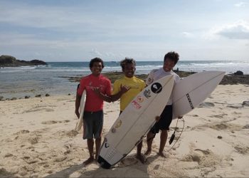 Dompu Kembali Mendulang 6 Medali Emas, 2 dari Surfing Ombak