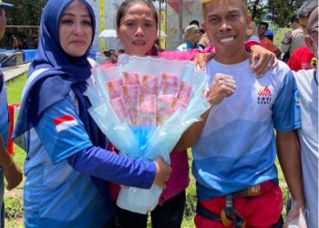 Mega dan Yusmuliadin Atlit Panjat Tebing Raih Medali Emas Pertama Bagi Dompu