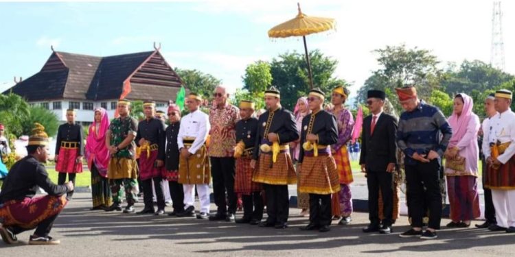 Gempita Upacara HUT Dompu ke 208 Tahun