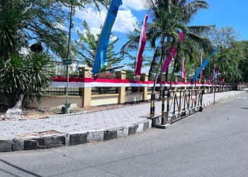 Pencanangan Gerakan Pembagian dan Pemasangan 10.000 Bendera Merah Putih
