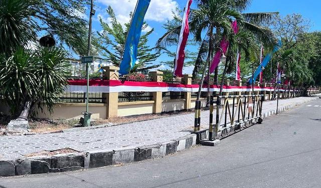 Pencanangan Gerakan Pembagian dan Pemasangan 10.000 Bendera Merah Putih