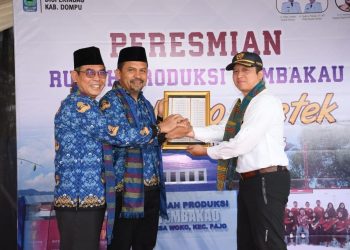 Operasional Rumah Produksi Rokok Kretek Woko Diresmikan