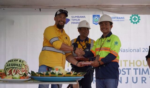 STM Gelar Upacara Penutupan Bulan K3 Nasional 2024