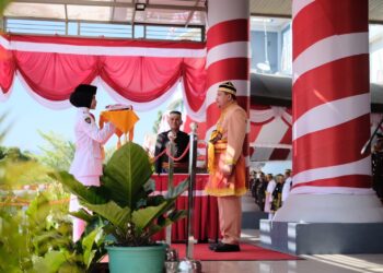Bupati Dompu Pimpin Upacara Peringatan Detik-Detik Kemerdekaan RI ke 79 Tahun, Tingkat Kabupaten Dompu