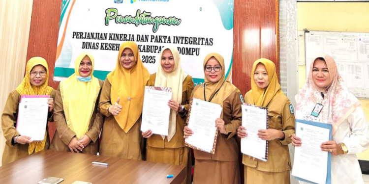 Jajaran Dinas Kesehatan Dompu Tandatangani Perjanjian Kinerja dan Pakta Integritas