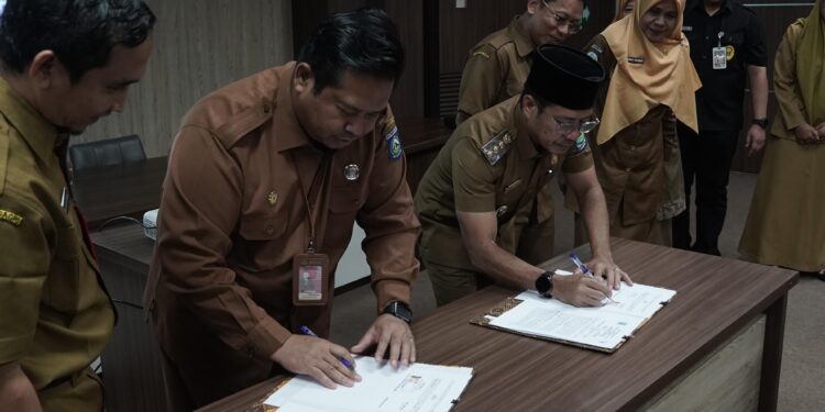 Wujudkan Peningkatan Derajat Kesehatan Masyarakat, Bupati Dompu Tandatangani PKS dengan RSUD Provinsi NTB