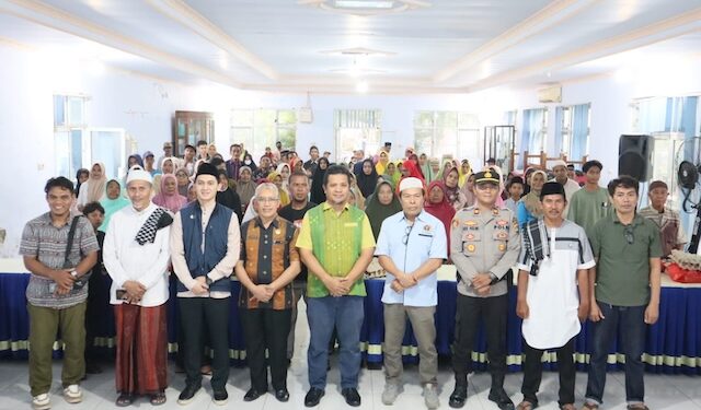 Kolaborasi dengan STM, PWI Dompu Santuni Anak Yatim dan Kaum Dhuafa