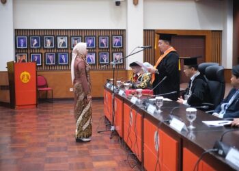 Encop Sopia, Doktor Baru UI Bedah Politik Gender di Banten dan Jawa Barat