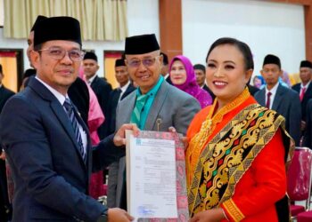 Lantik 42 Kepala Sekolah, Bupati Dompu Teken Pakta Kinerja dan Beri Ultimatum Soal Literasi