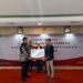 Wujud Sinergi dan Kepedulian Sosial, Bank Jatim Bersama Bank NTB Syariah & IZI Salurkan Bantuan Kacamata Gratis bagi Pelajar di Jawa Timur